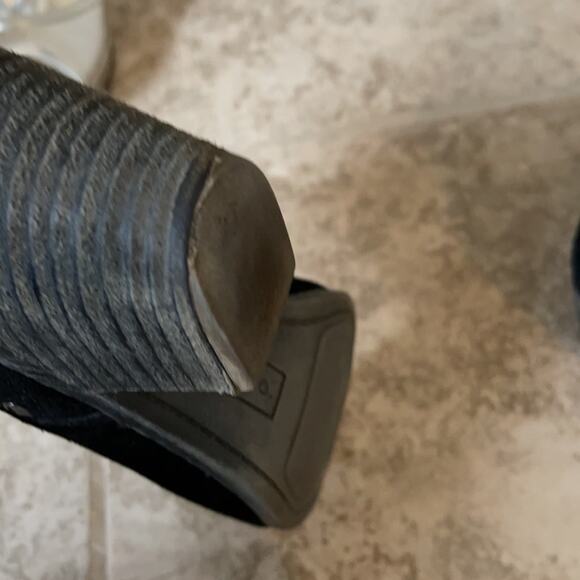 Frye & Co. Holly Zip Shootie Boots 70840 Womens Black Suede Ankle Bootie - Picture 6 of 9